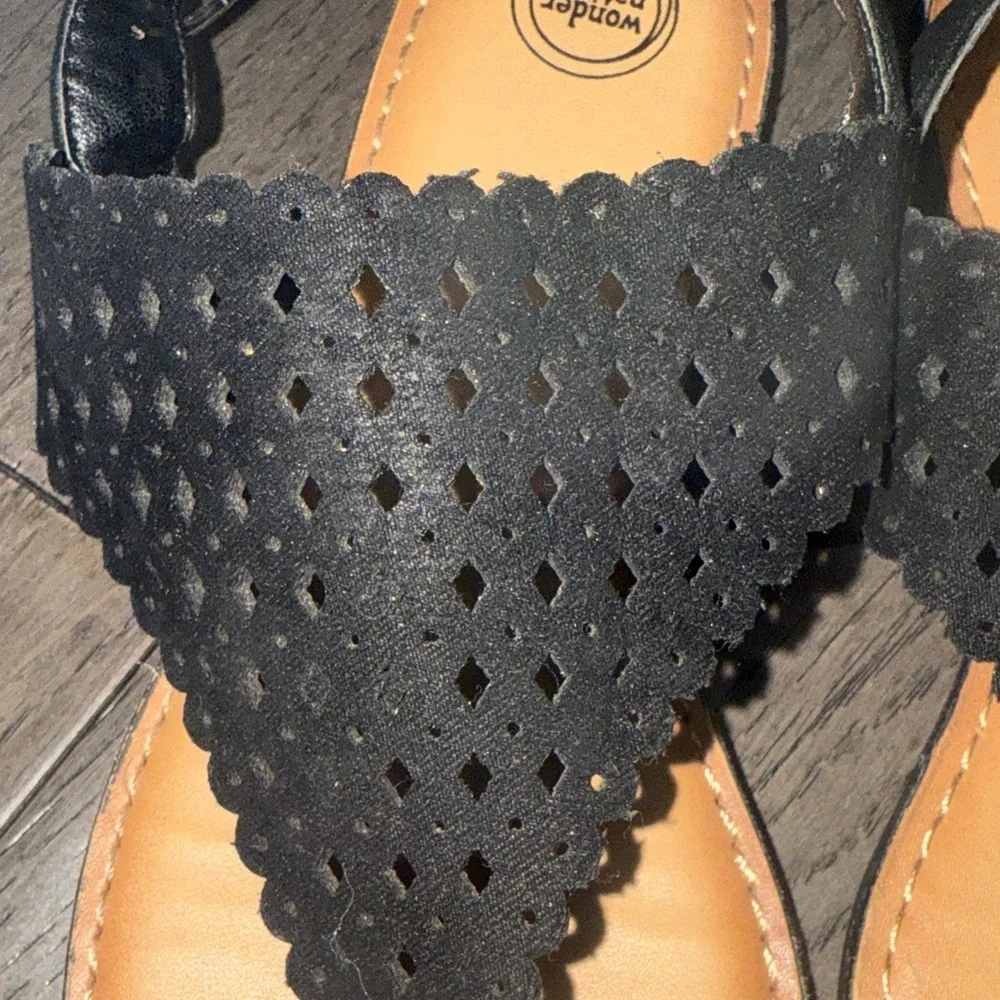 Girls Black suede Like thong Sandals